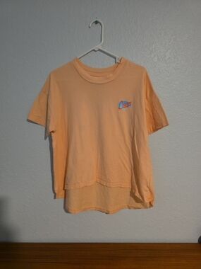 Costa Peach Short-Sleeve Graphic Tee